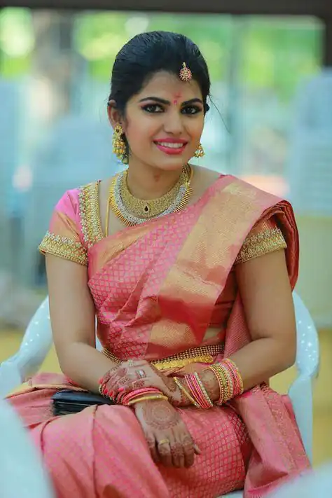 KP 2098 Peach Soft Lichi Silk Cloth Saree Perfect for Wedding, Party, Family Gatherings, Sangeet, Ethnic Day – . Festive Deal ₹1349. Delivery 4-6 Workin | Sarees, Bollywood Sarees, Creative Sarees, Designer Sarees, Embroidered Sarees, Ethnic Saree, Modern Digital sarees, Party Wear Sarees