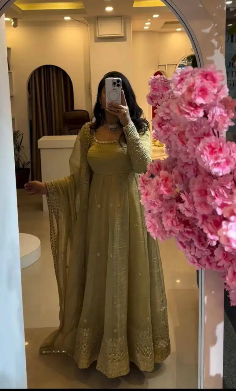 ZB 5069 Yellow Gold Crazy Gown Perfect for Wedding, Party, Mehendi, Anniversary, Onam – . Grab it for ₹2099. Delivery 4-6 Working Days. Shop now. | Gowns, Bollywood Gowns, Creative Gowns, Designer Gowns, Embroidered Gowns, Party Wear Gowns