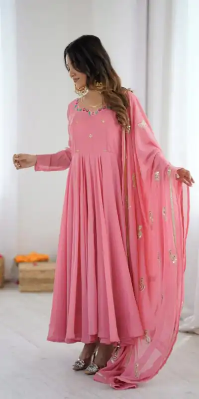 SRK 5363 Dusty Pink | Dusty Pink Faux Georgette Gown with Sequins Work & Embroidery Work. Affordable Price ₹2099. Delivery 4-6 Working Days. Shop now. | Gowns, Bollywood Gowns, Creative Gowns, Designer Gowns, Embroidered Gowns, Party Wear Gowns