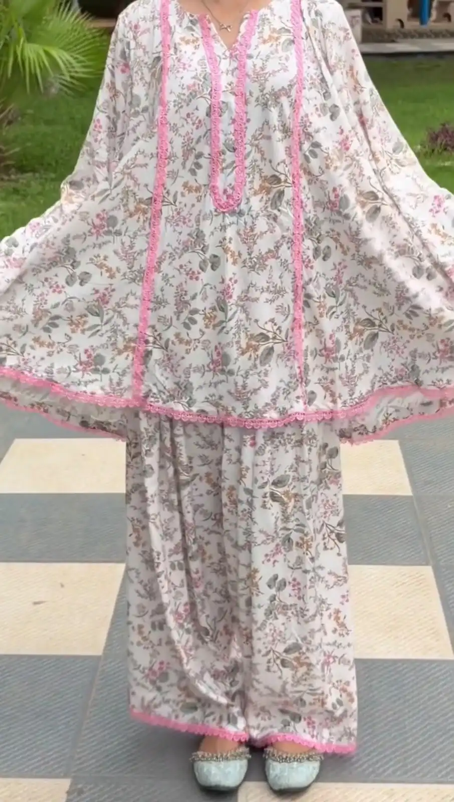 SRK 3180 Pink Natural Crep Lace Work & Digital Print Salwar Suit . Exclusive Offer ₹1949. Delivery 4-6 Working Days. Shop now. | Jump Suits, Salwar suit, Designer Suits, Casual Suits, Creative suits, Palazzo Suits, Party Wear Suits, Patiala Suits, Straight Suits
