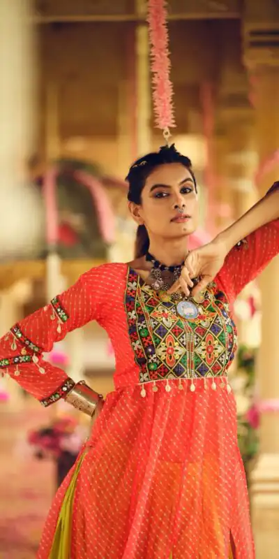 RR 28 Red in Plain Rayon Embroidery Work & Cowrie Work Lehenga Choli . Grab it for ₹2149. Delivery 4-6 Working Days. Shop now. | Lehenga, Bollywood Lehenga, Creative Lehenga, Designer Lehenga, Embroidered Lehenga, Party Wear Lehenga