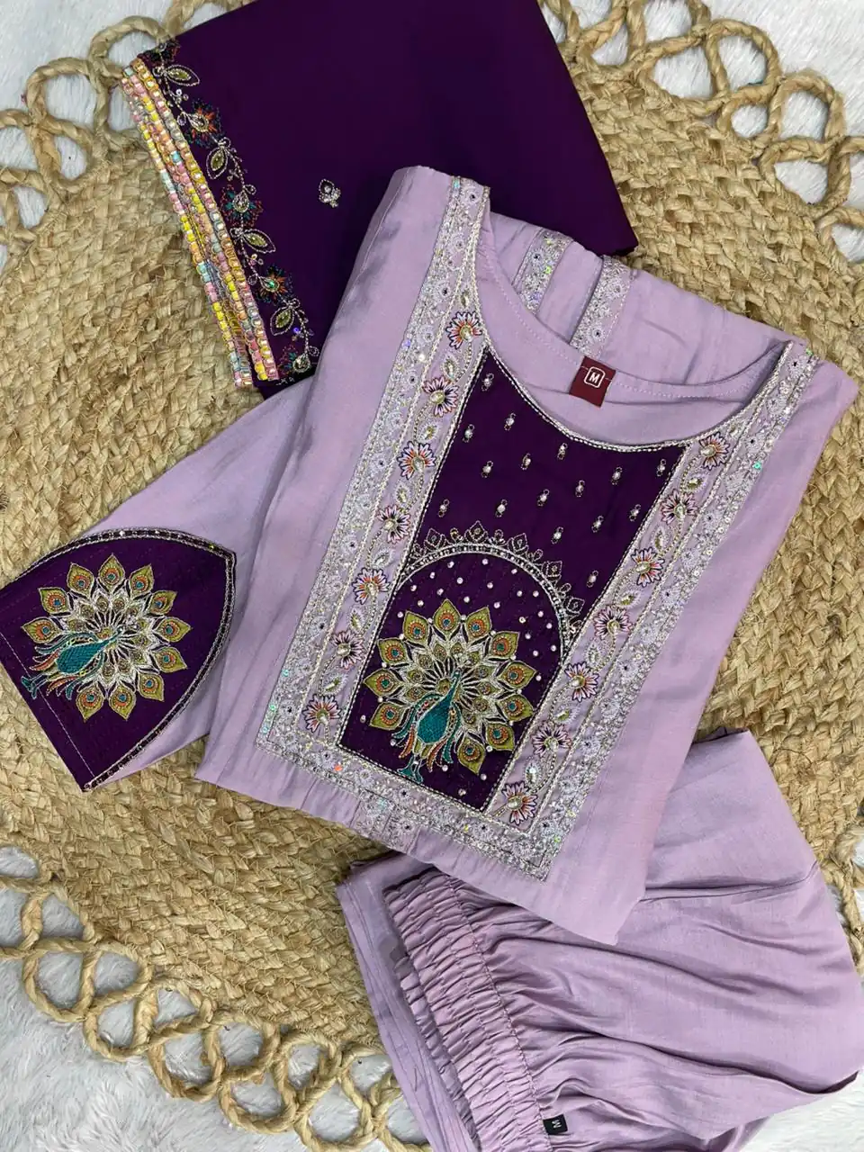 Aglow Lavender Roman Silk Thread Work Salwar Suit - Image 3