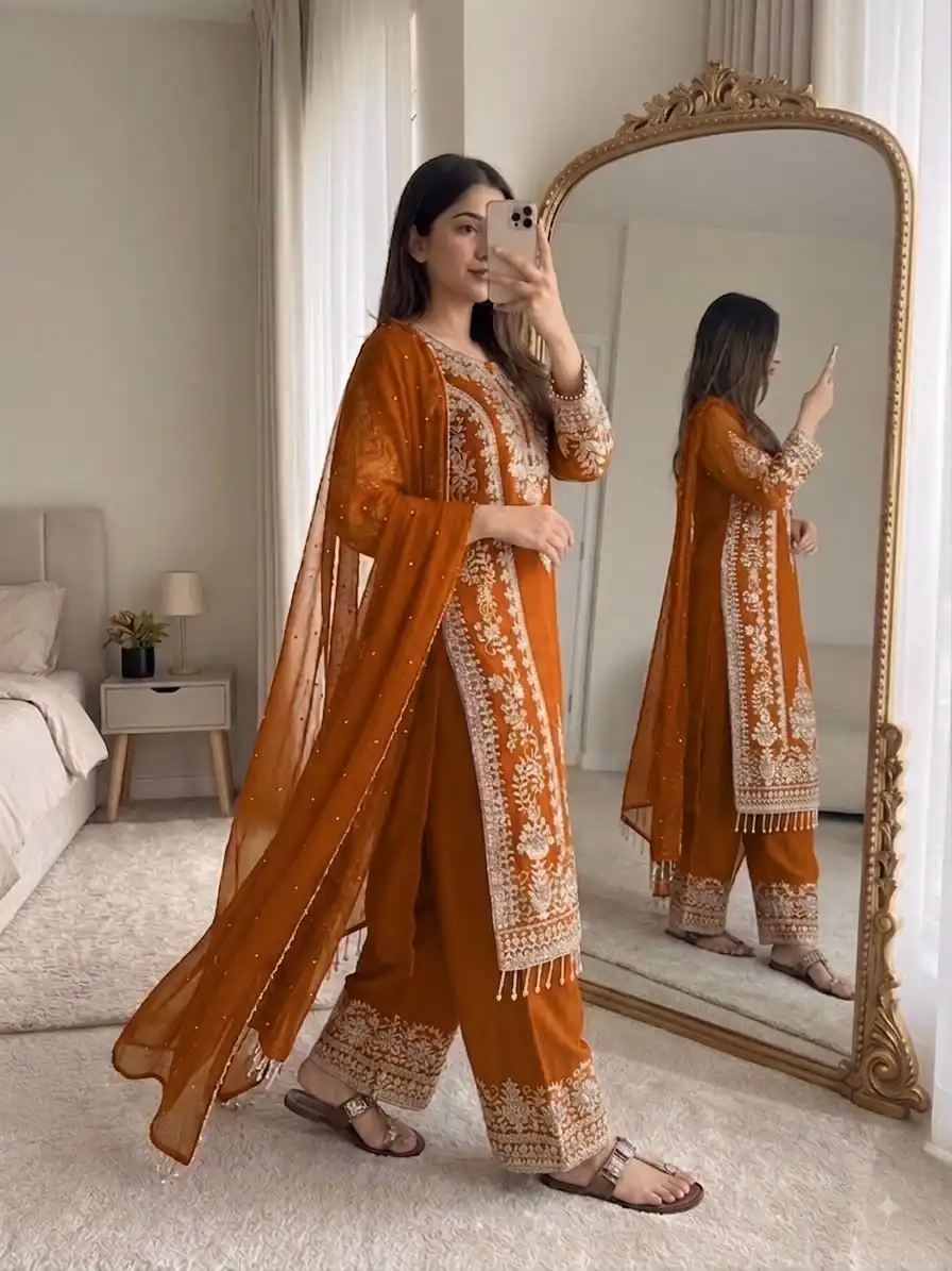 Classic Mastered Faux Georgette Embroider Work Salwar Suit - Image 4