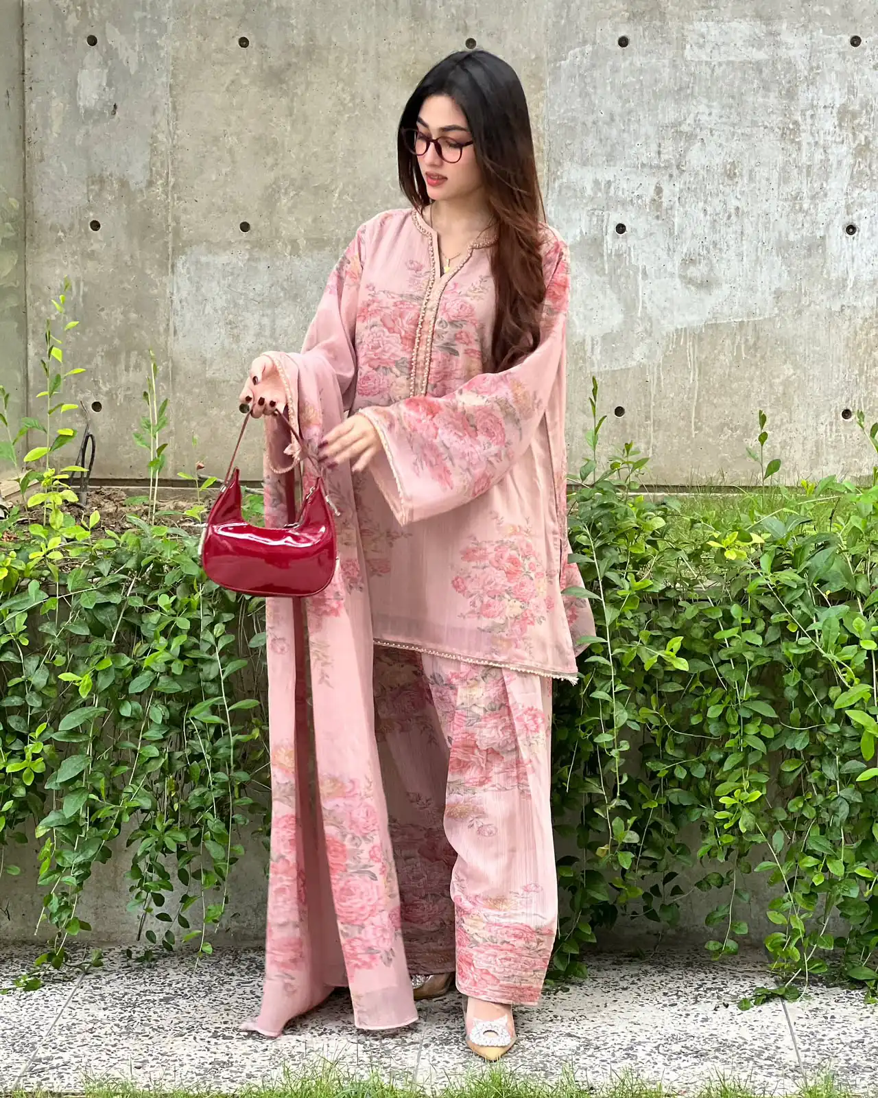 Fancy Light Pink Faux Georgette Digital Print Salwar Suit - Image 4