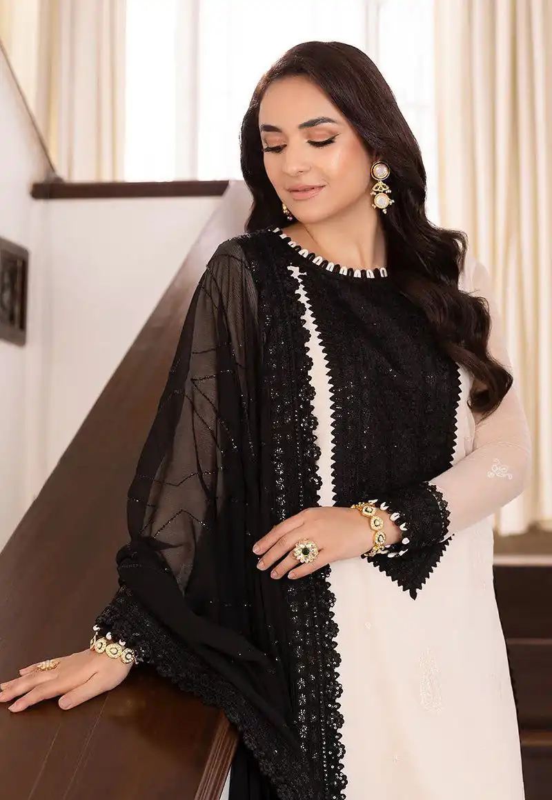 Shiny Black Natural Crep Thread Work Salwar Suit - Image 4