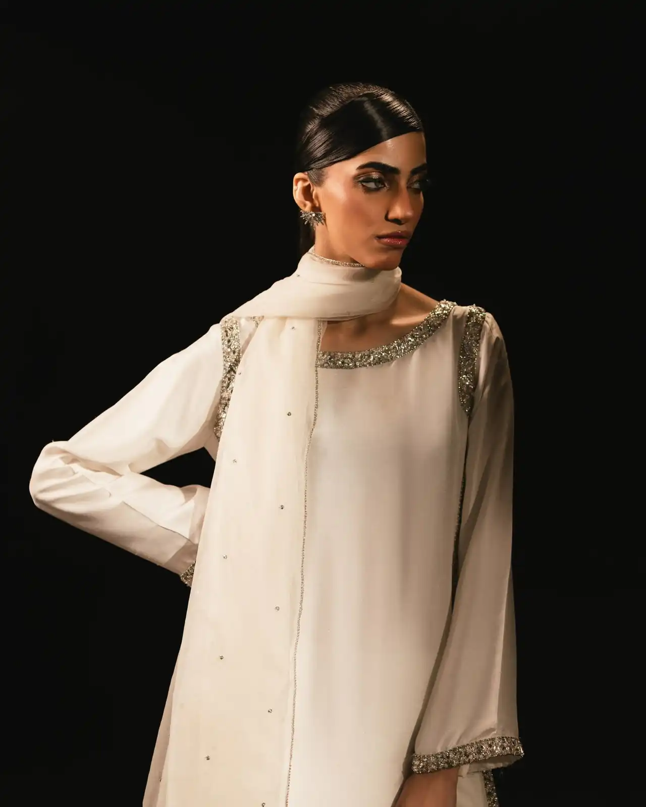 Stylish White Natural Crep Breads Work Salwar Suit - Image 3