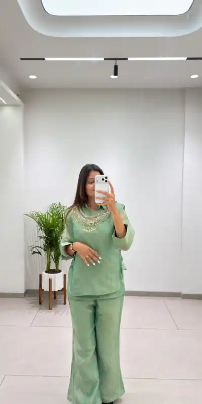 Alternative view of Unique Pista Salsa Silk Hand Work Kurti