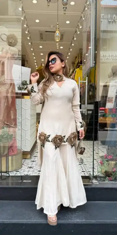 VLM 344 White French Crep Silk Salwar Suit Perfect for Wedding, Party, Engagement, Baisakhi, Pongal – . Special Price ₹2199. Delivery 4-6 Working Days | Jump Suits, Salwar suit, Designer Suits, Casual Suits, Creative suits, Palazzo Suits, Party Wear Suits, Patiala Suits, Straight Suits