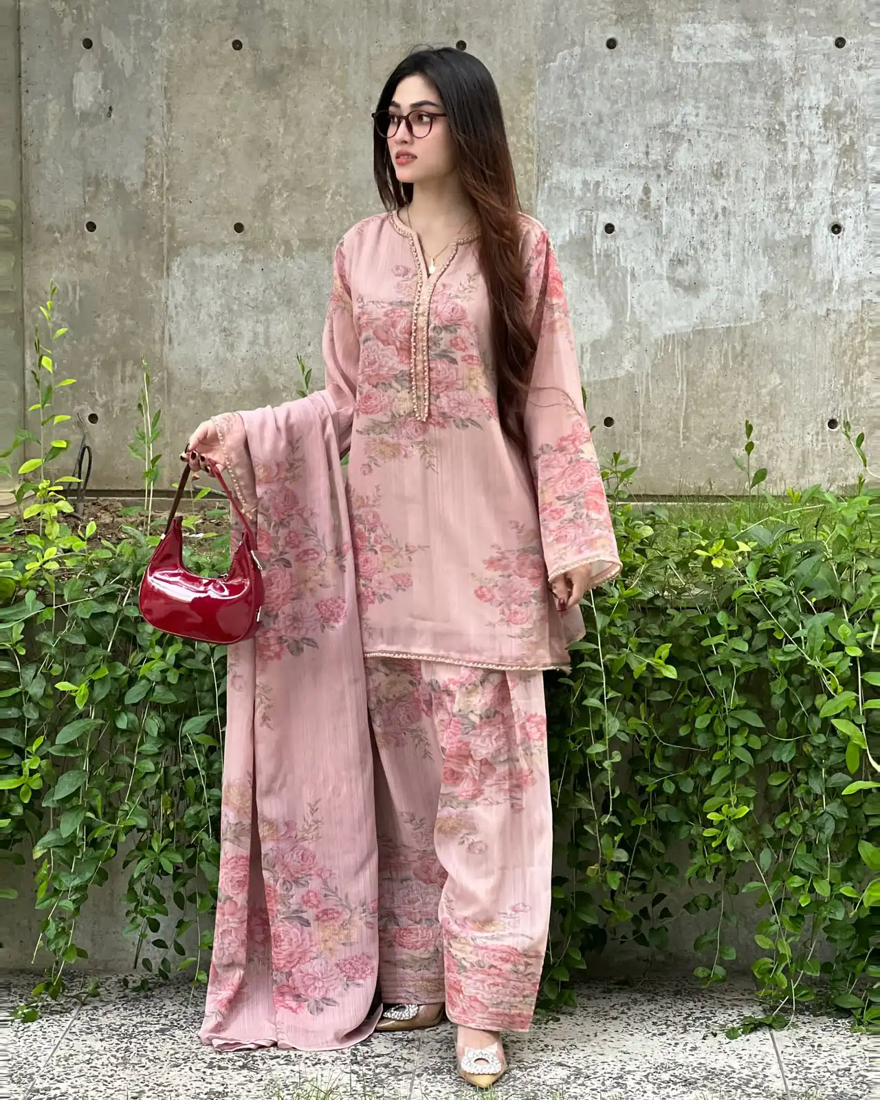 JF 008 Light Pink Colour Digital Print Salwar Suit in Black Faux Georgette. Now at just ₹2149. Delivery 4-6 Working Days. Shop now. | Jump Suits, Salwar suit, Designer Suits, Casual Suits, Creative suits, Palazzo Suits, Party Wear Suits, Patiala Suits, Straight Suits