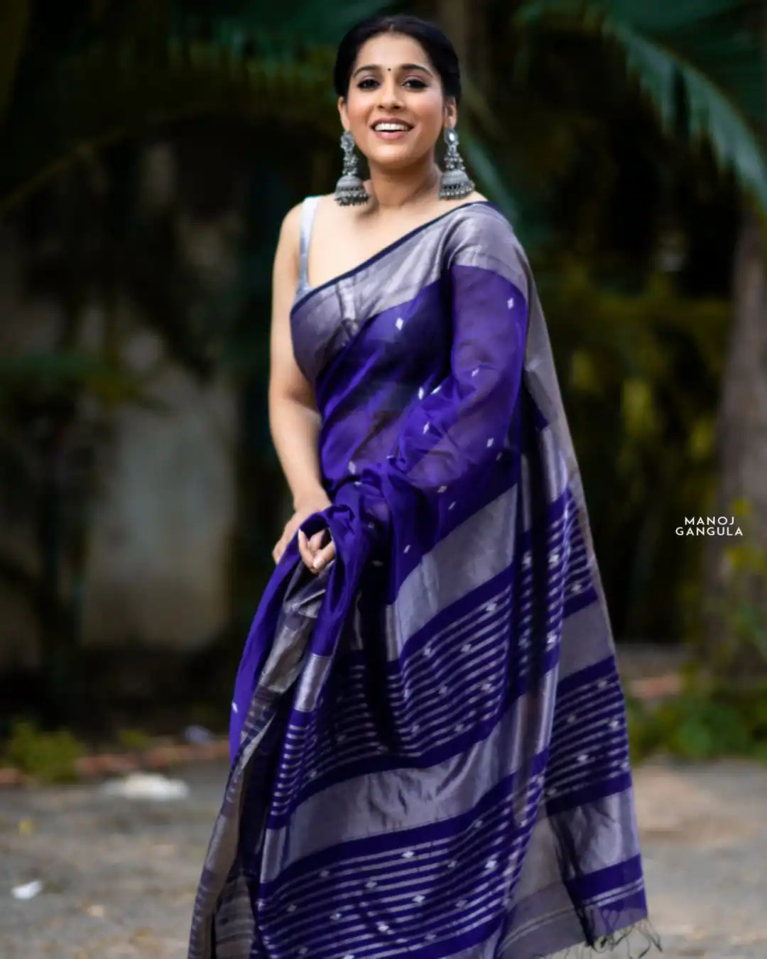 KP 5091 Royal Blue Soft Lichi Silk Saree with Lace Work & Lace Border. Introductory Price ₹1349. Delivery 4-6 Working Days. Shop now. | Sarees, Bollywood Sarees, Creative Sarees, Designer Sarees, Embroidered Sarees, Ethnic Saree, Modern Digital sarees, Party Wear Sarees
