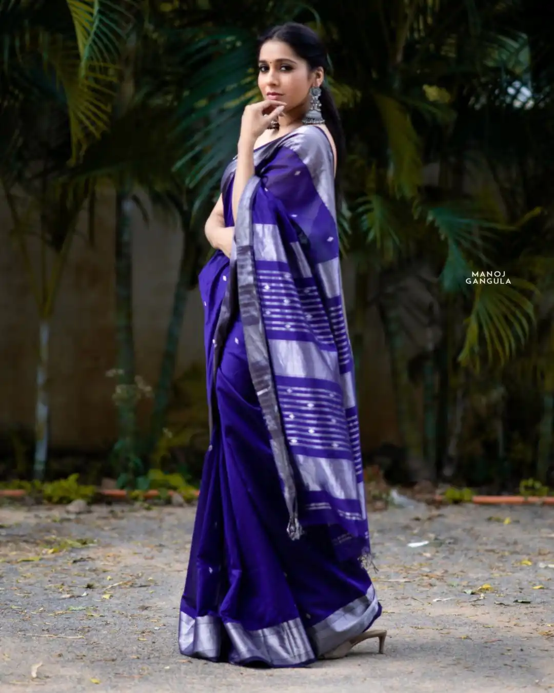 KP 5091 Royal Blue Soft Lichi Silk Saree with Lace Work & Lace Border. Introductory Price ₹1349. Delivery 4-6 Working Days. Shop now. | Sarees, Bollywood Sarees, Creative Sarees, Designer Sarees, Embroidered Sarees, Ethnic Saree, Modern Digital sarees, Party Wear Sarees