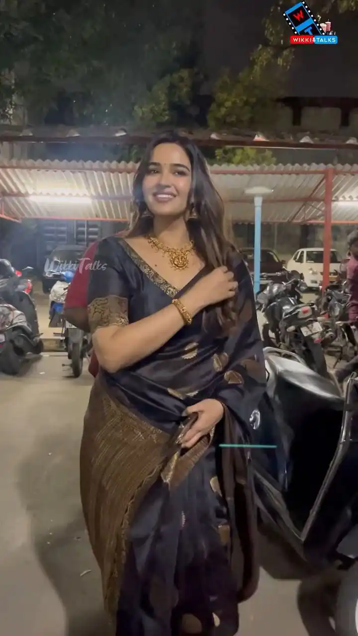 KP 6052 Black Soft Lichi Silk Saree with Lace Work & Lace Border. Introductory Price ₹1349. Delivery 4-6 Working Days. Shop now. | Sarees, Bollywood Sarees, Creative Sarees, Designer Sarees, Embroidered Sarees, Ethnic Saree, Modern Digital sarees, Party Wear Sarees