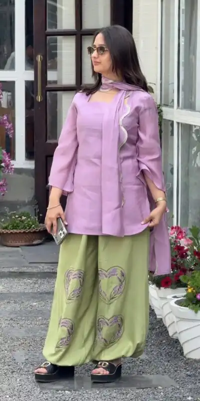 MD 3106 Lavender Mal Chanderi Salwar Suit Perfect for Wedding, Party, Baisakhi, Housewarming, Sangeet – Introductory Price ₹2249. Delivery 4-6 Working D | Jump Suits, Salwar suit, Designer Suits, Casual Suits, Creative suits, Palazzo Suits, Party Wear Suits, Patiala Suits, Straight Suits