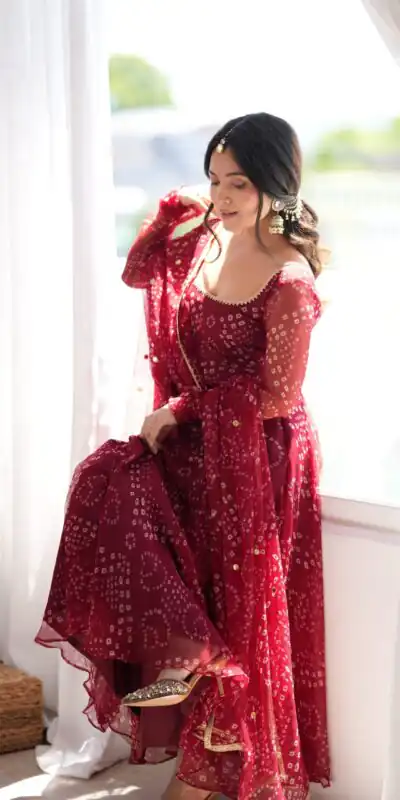 SRK 5368 Maroon Faux Georgette Salwar Suit with Mirror Work & Embroidery Work. Get it for ₹2149. Delivery 4-6 Working Days. Shop now. | Jump Suits, Salwar suit, Designer Suits, Casual Suits, Creative suits, Palazzo Suits, Party Wear Suits, Patiala Suits, Straight Suits