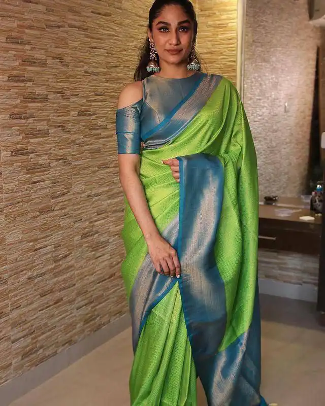 Shiny Green Lichi Silk Jacquard Border Work Saree