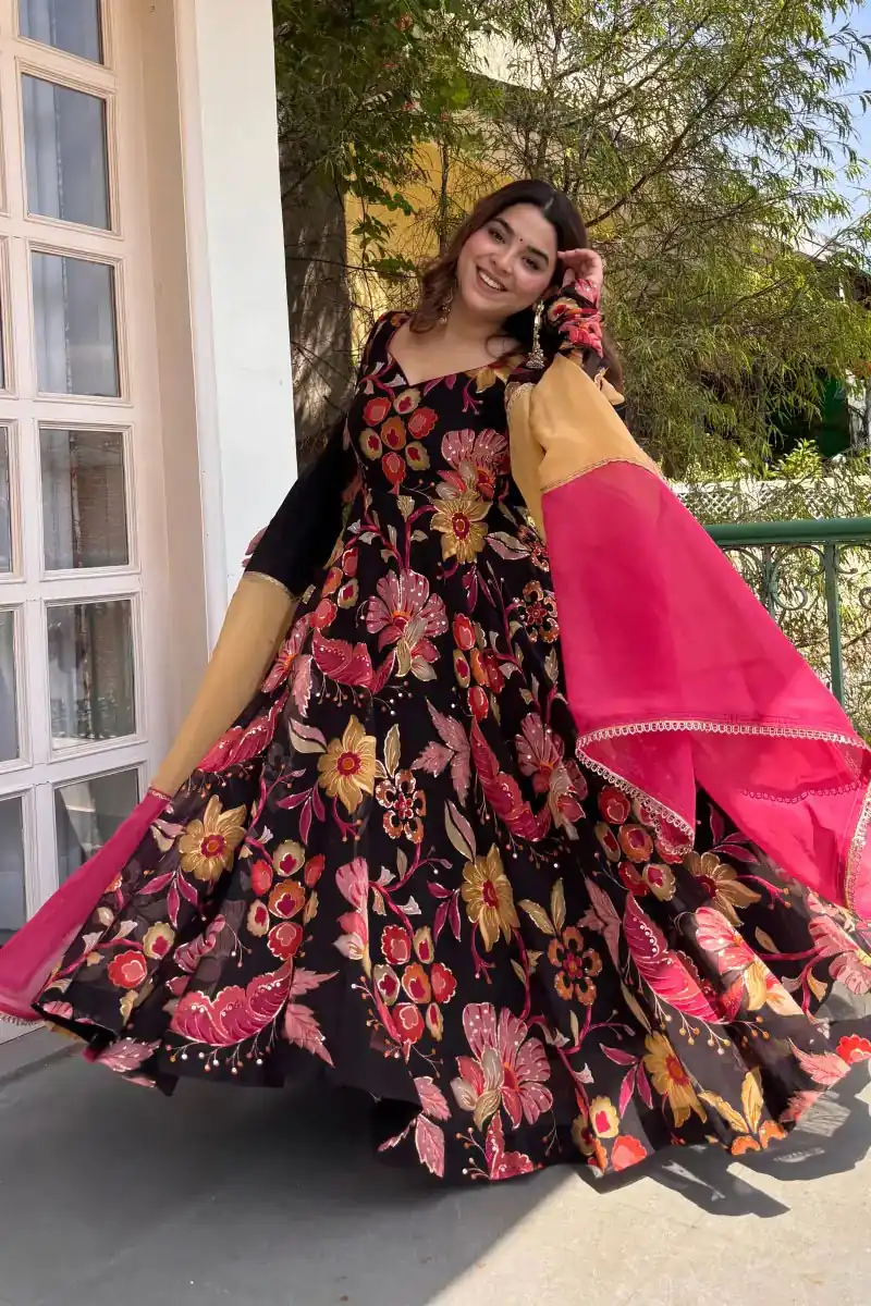 RTC 6058 | Black Tabby Organza Salwar Suit with Digital Print & Lace Work. Grab it for ₹2449. Delivery 4-6 Working Days. Shop now. | Anarkali Suits, Bollywood Anarkali, Creative-Anarkali, Designer Anarkali, Embroidered Anarkali, Party Wear Anarkali, Salwar suit