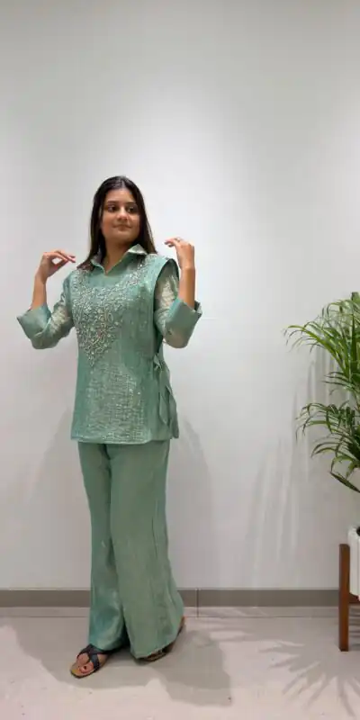 BE 484 Sea Green Colour | Brown Salsa Silk Kurti with Hand Work. Get it for ₹2199. Delivery 4-6 Working Days. Online Shop now. | Kurti, Bollywood Kurti, Creative Kurtis, Designer Kurti, Party Wear Kurti, Selfie Kurti