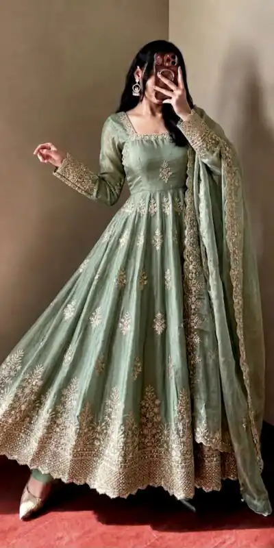 Alternative view of Trendy Pista Fendy Silk Embroidery Work Gown