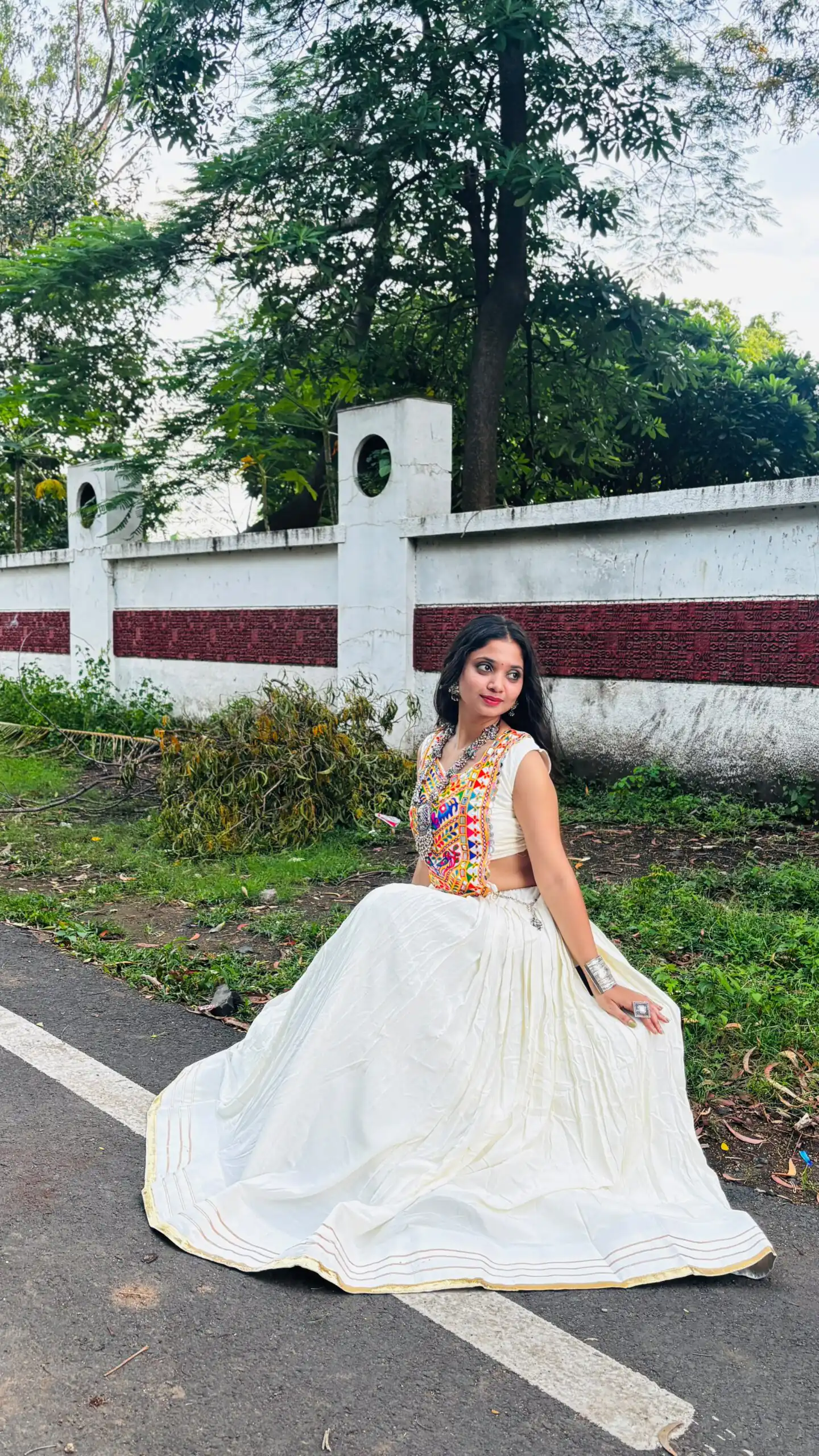 Trendy White Rayon Embroider Work Lehenga Choli - Image 3