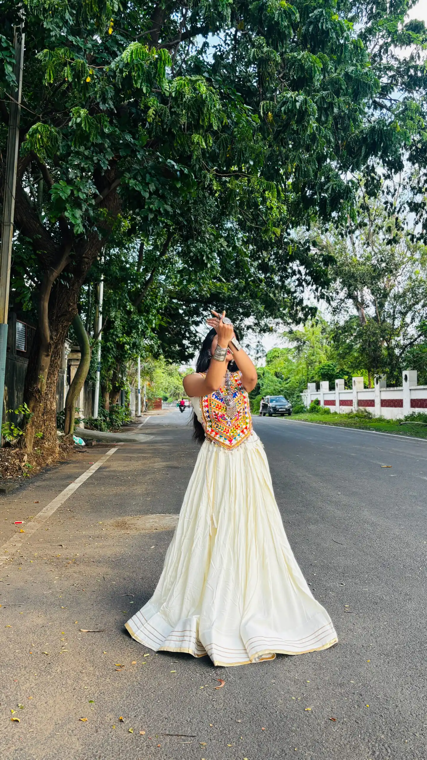 Trendy White Rayon Embroider Work Lehenga Choli - Image 2
