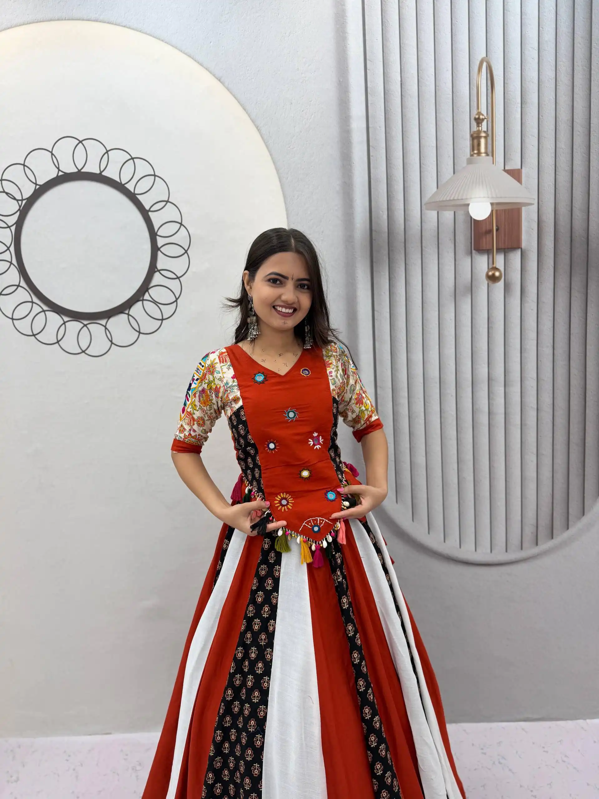 PC 587 Red in Pure Cotton Mirror Work & Gamthi Work Lehenga Choli . Exclusive Offer ₹3049. Delivery 4-6 Working Days. Shop now. | Lehenga, Bollywood Lehenga, Creative Lehenga, Designer Lehenga, Embroidered Lehenga, Party Wear Lehenga