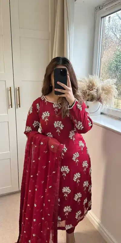 Alternative view of Aglow Pink Chinon Sequence Work Salwar Suit