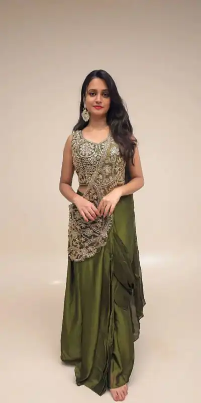 Alternative view of Fancy Mehendi Rangoli Silk Thread Work Saree