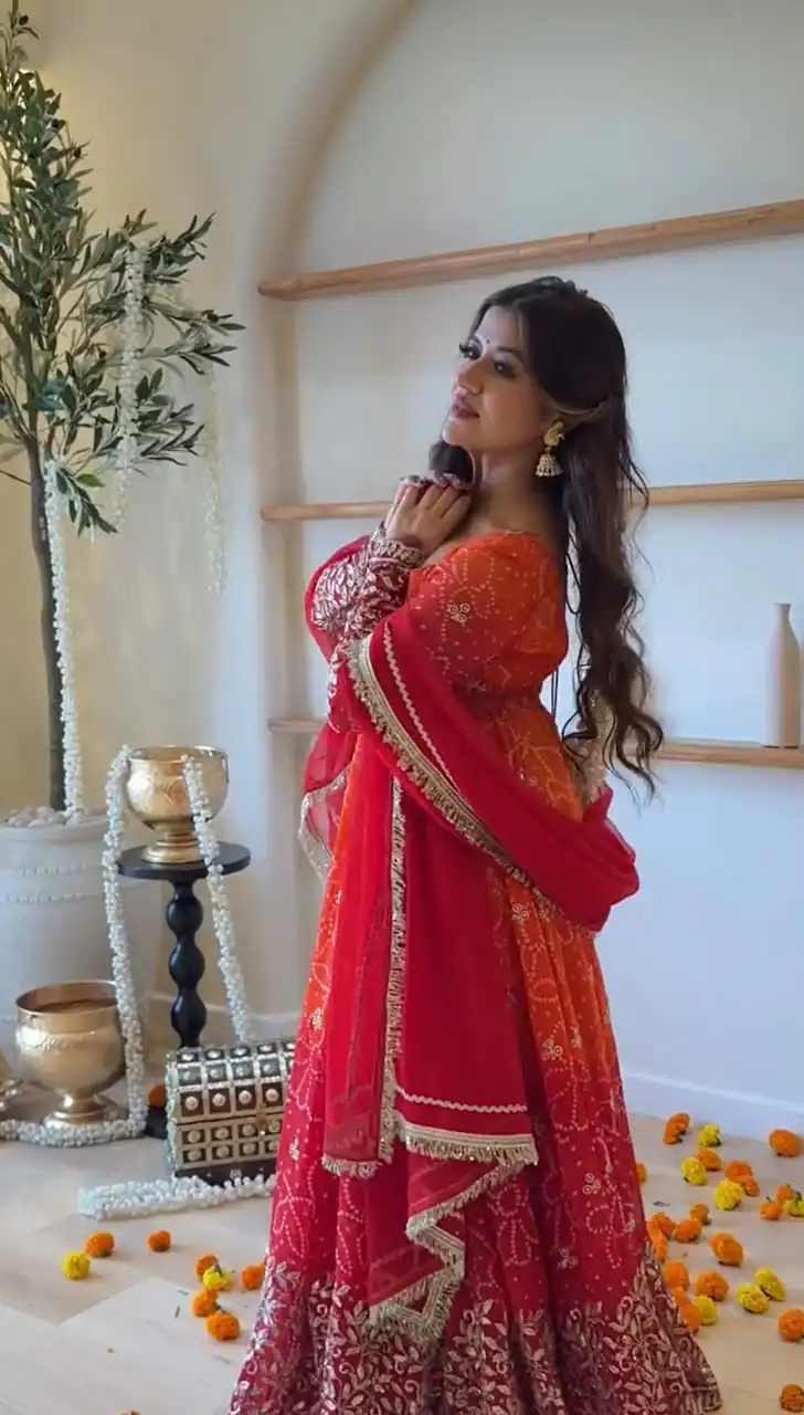 Perfect Red Faux Georgette Thread Work Salwar Suit - Image 3
