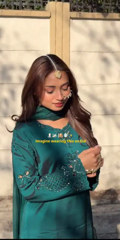 Alternative view of Shiny Teal Natural Crepe Silk Thread Work Salwar Suit