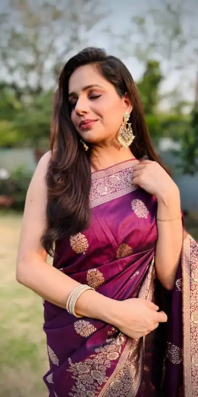 DDF TANIKA Rani Pink Color Soft Lichi Silk With Ordinary Design Saree Casual, Party Wear, Wedding, Events Etc. Expected Delivery 4-6 Working Days 1449/- | Sarees, Bollywood Sarees, Creative Sarees, Designer Sarees, Embroidered Sarees, Ethnic Saree, Modern Digital sarees, Party Wear Sarees