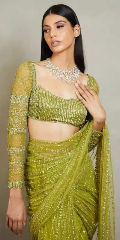 attractive-green-color-fancy-sequence-work-thread-work-saree
