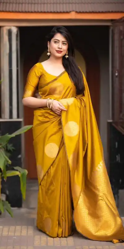 Classic Mastered Gold Color Soft Lichi Silk Cloth Rich Pallu Saree