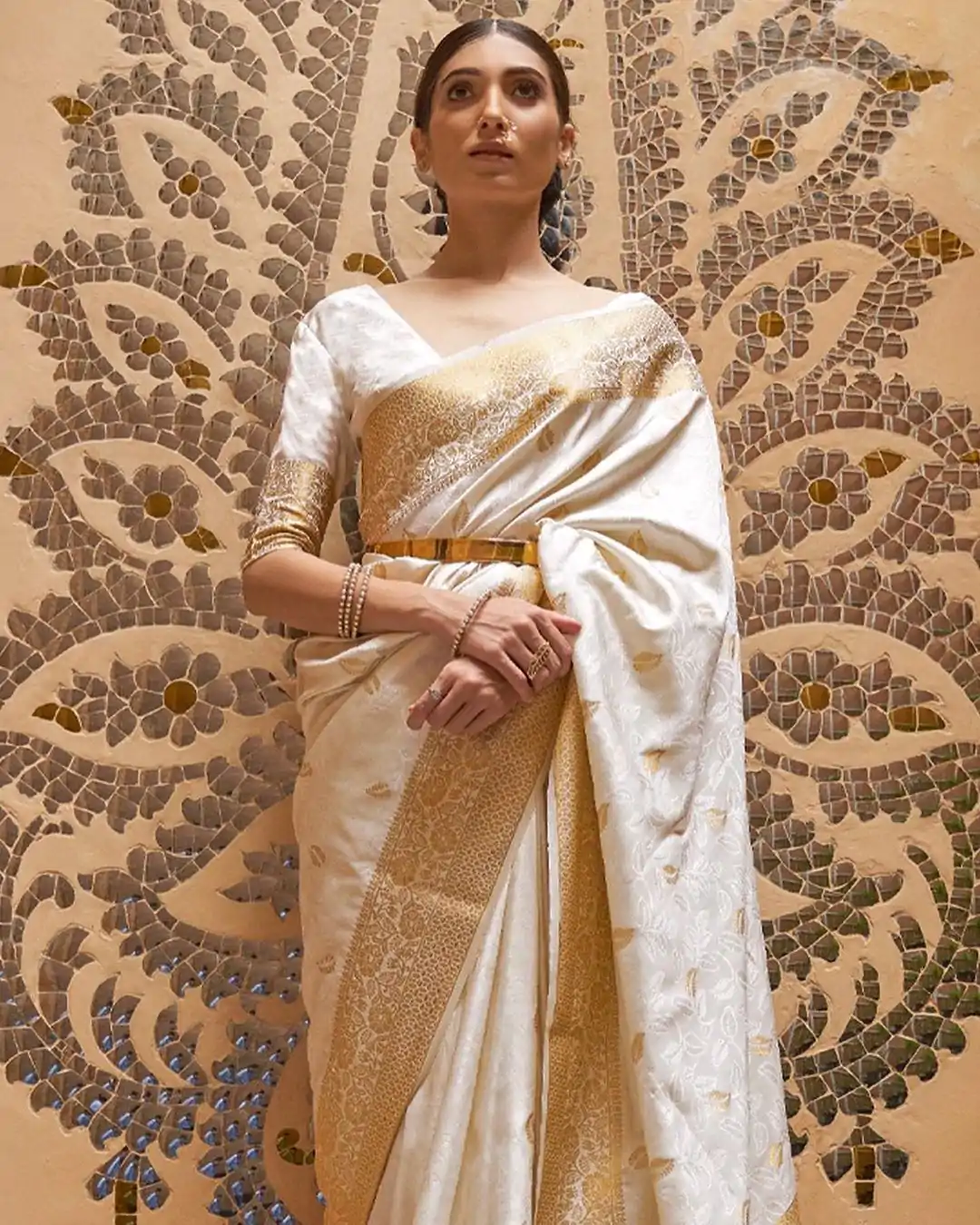 Grace Off White Color Soft Kanjivaram Pattu Jacquard Silk Saree - Image 3