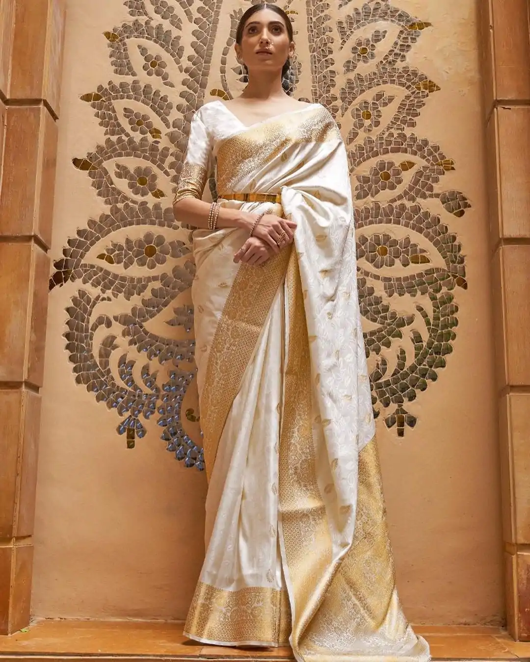 Grace Off White Color Soft Kanjivaram Pattu Jacquard Silk Saree - Image 2