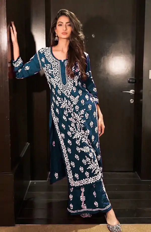 Grand Navy Blue Georgette Thread Embroidered Salwar Suit