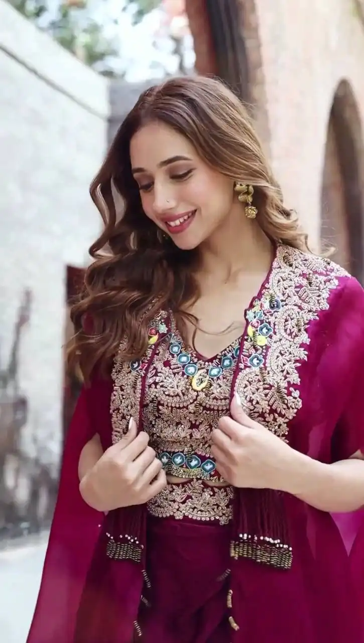 Nice Purple Color Georgette Embroidery Lehenga Choli With Koti - Image 4