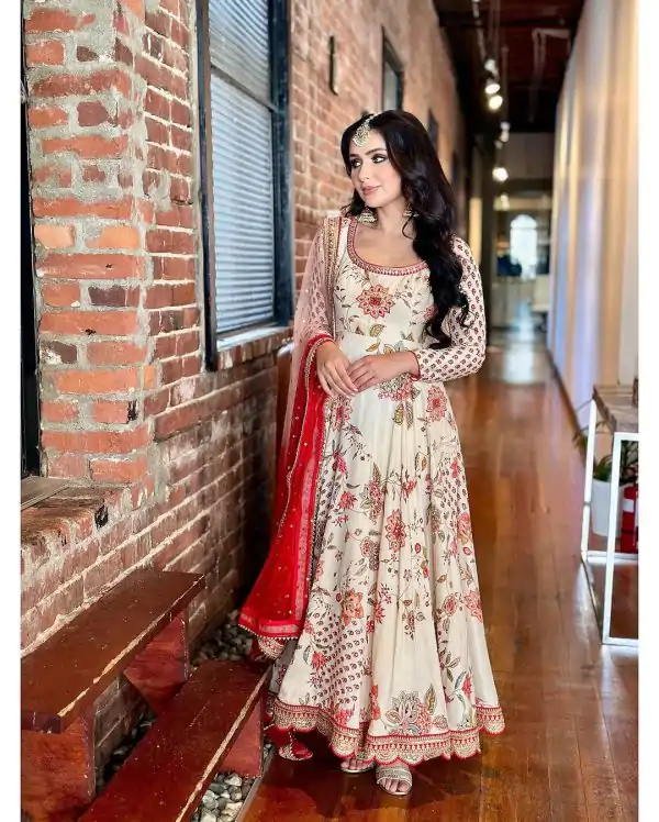 Pretty White Color Georgette Embroidery Diamond Anarkali Suit
