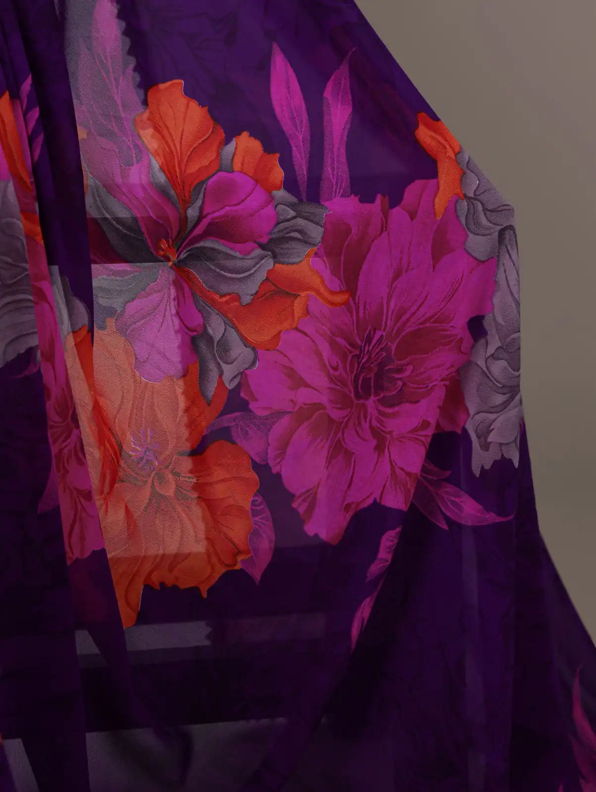 Purple Weightless Marbal Lace Border Work Saree - Image 3