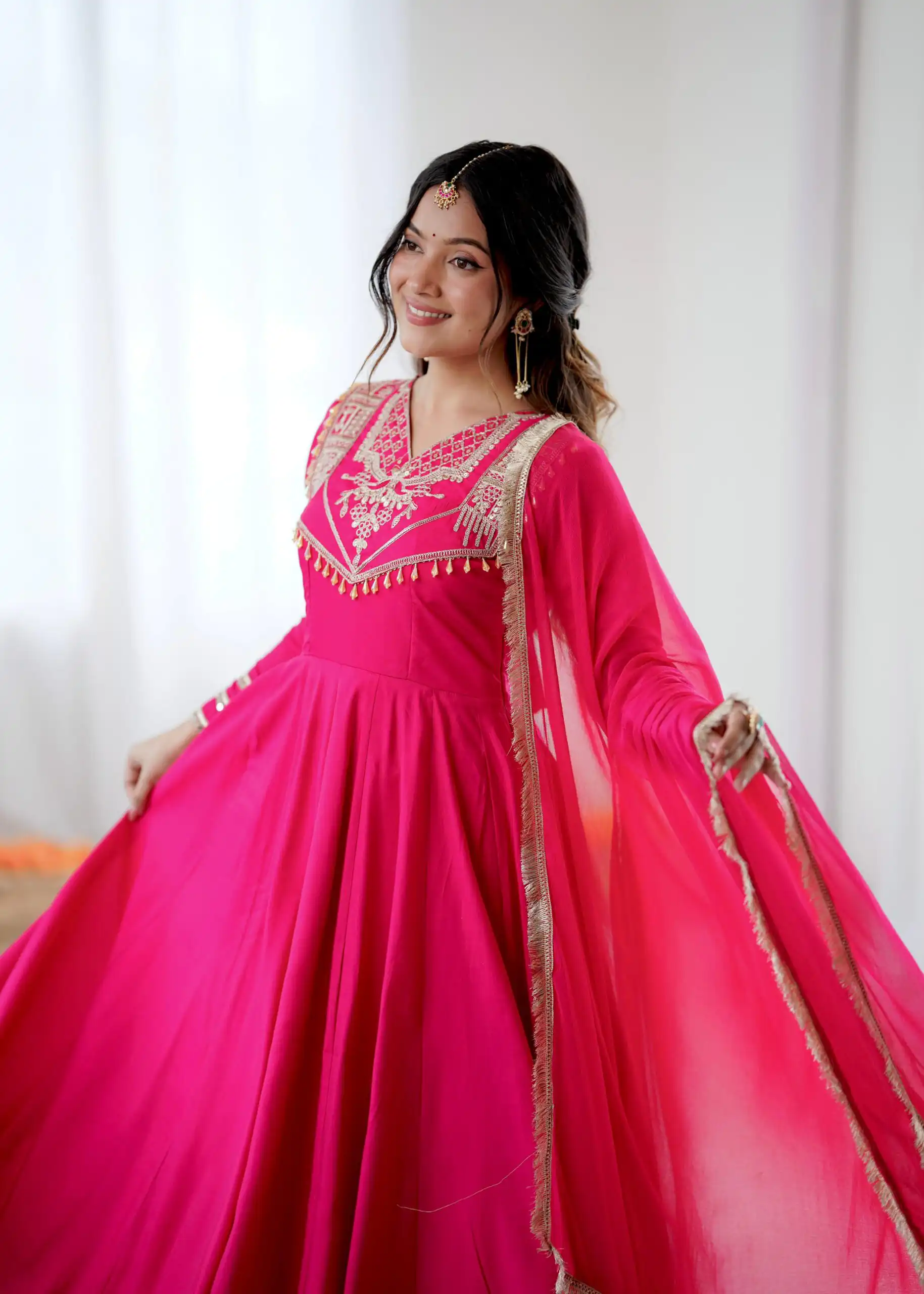 Pink Roman Silk Lace Work Border Gown - Image 14
