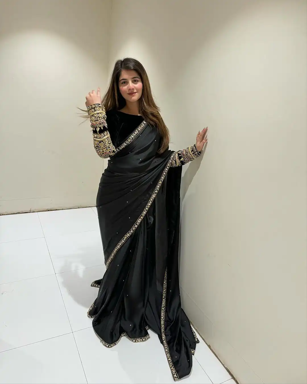 Black 9000 Velvet Embroidery Lace Work Saree